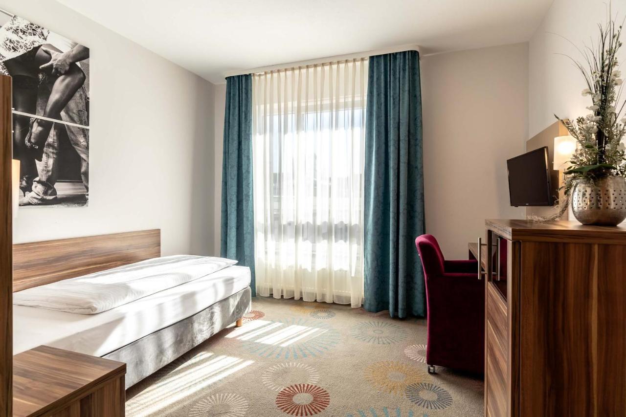 Altstadthotel Guesthouse Die Galerie Ingolstadt Exteriör bild