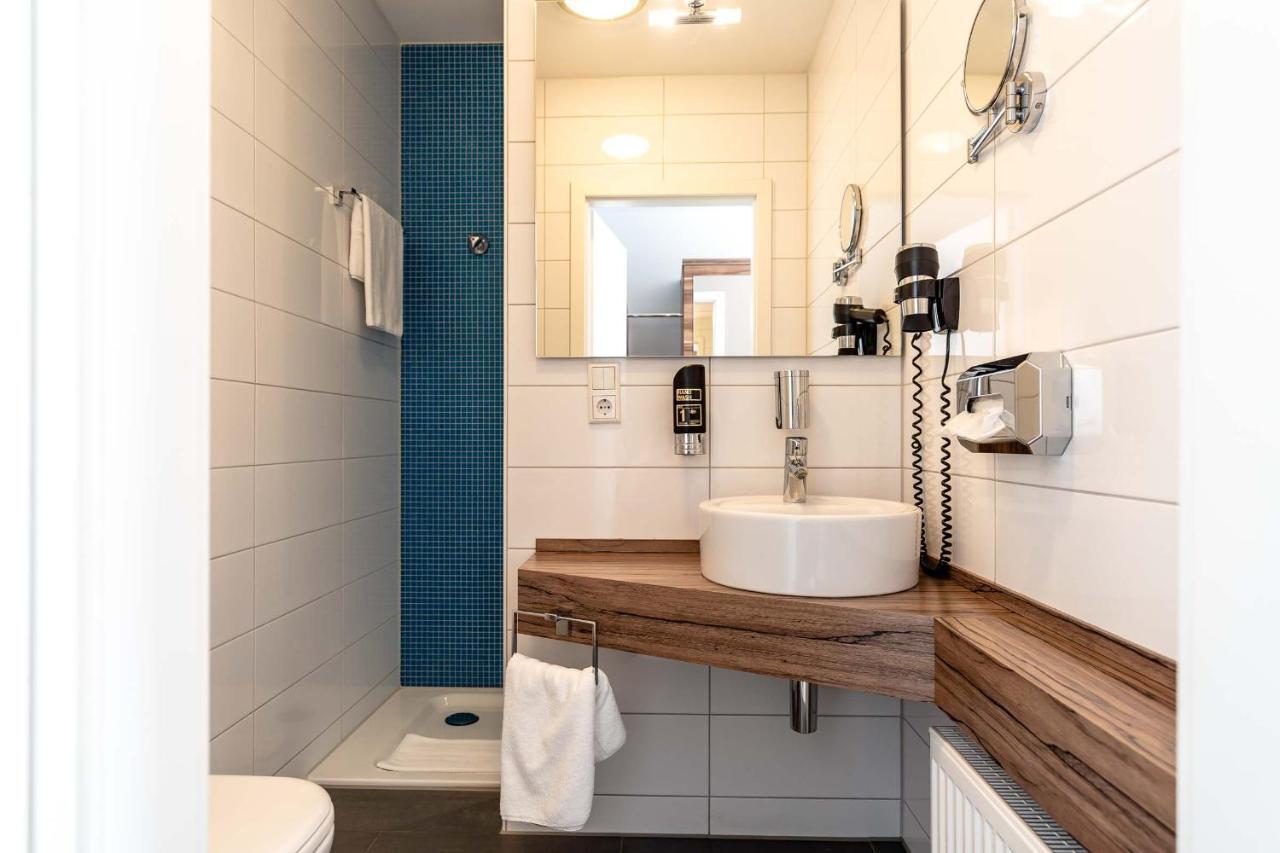 Altstadthotel Guesthouse Die Galerie Ingolstadt Exteriör bild